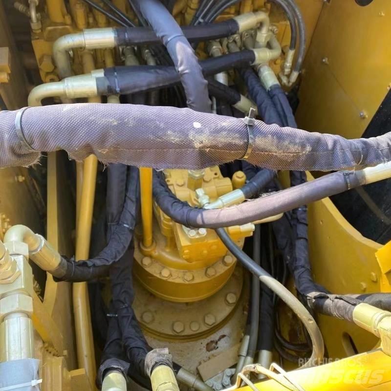 CAT 320 D Beltegraver