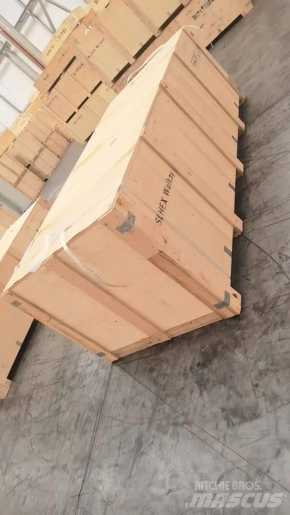 CAT 374 Beltegraver