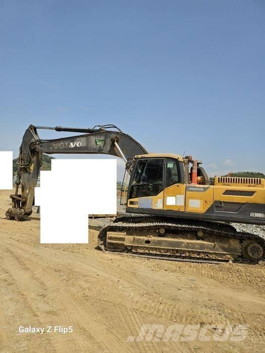 Volvo EC 300 D Beltegraver