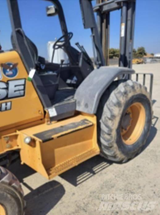 CASE 586H Terrenggående gaffeltruck