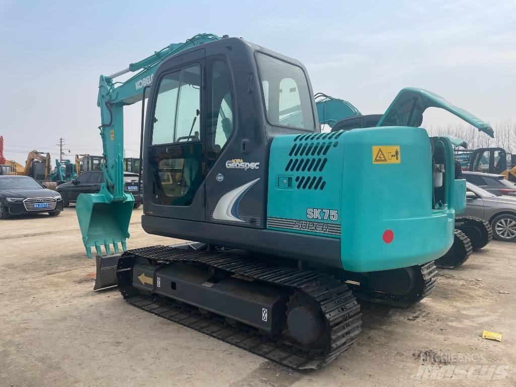 Kobelco SK 75 Minigravere <7t