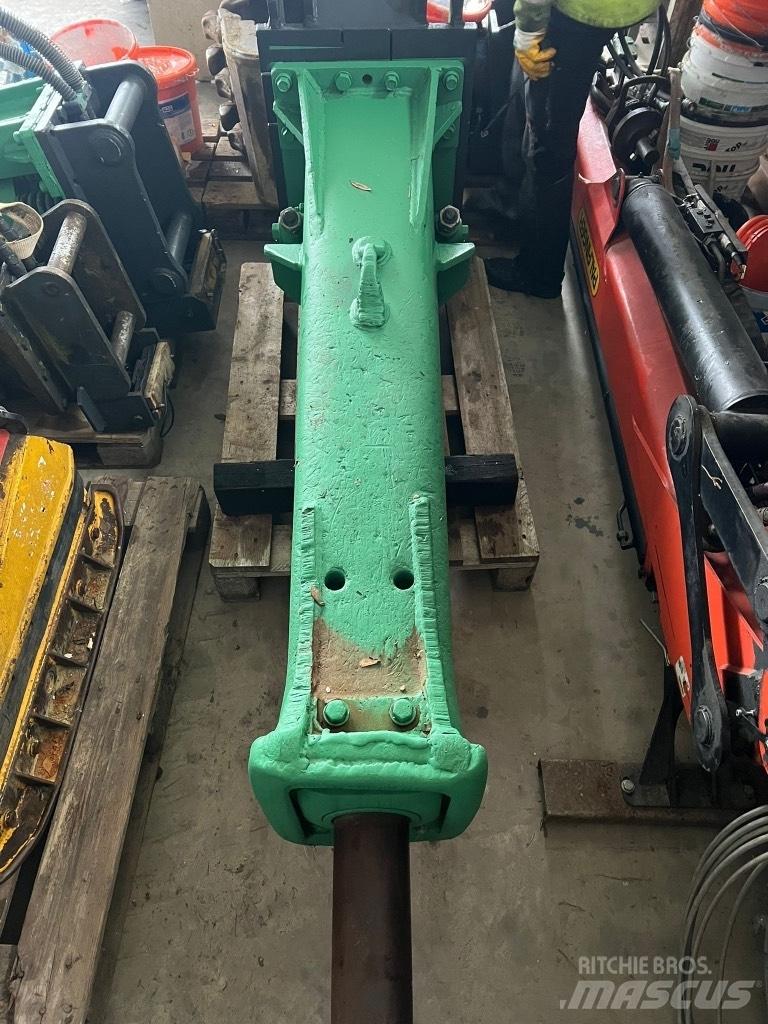Montabert BRV 32 Hydrauliske hammere