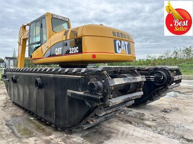 CAT 320 C Amfibiske Gravemaskiner