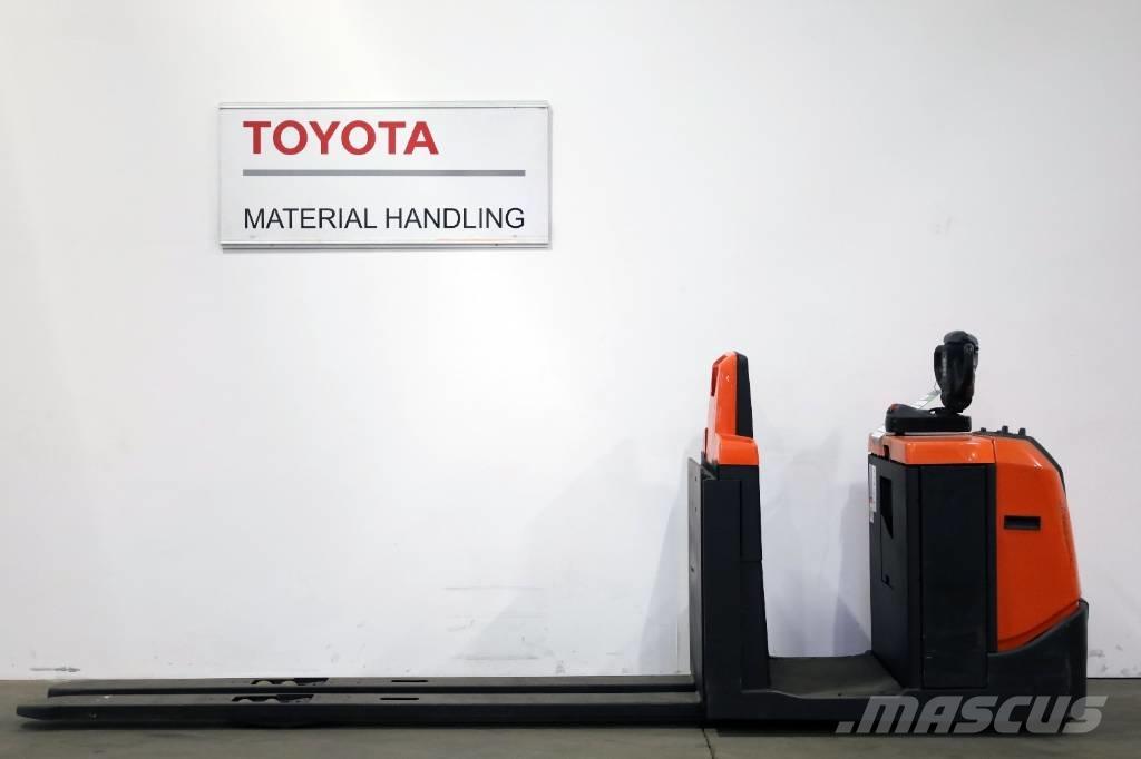 Toyota OSE 250 Lavtløftende plukketruck