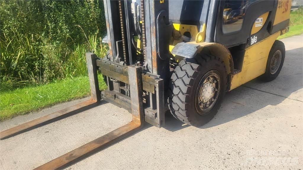 Yale GDP40VX5 Diesel Trucker