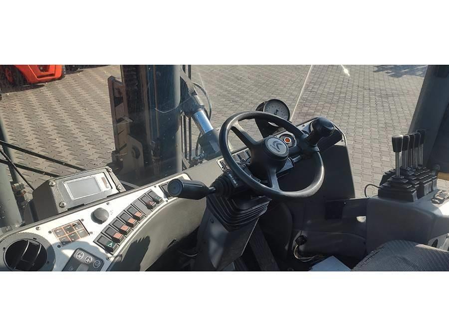 Kalmar DCE 120-6 Diesel Trucker