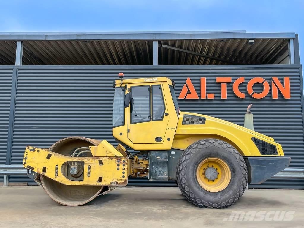 Bomag BW 213 DH-4 Valsetog