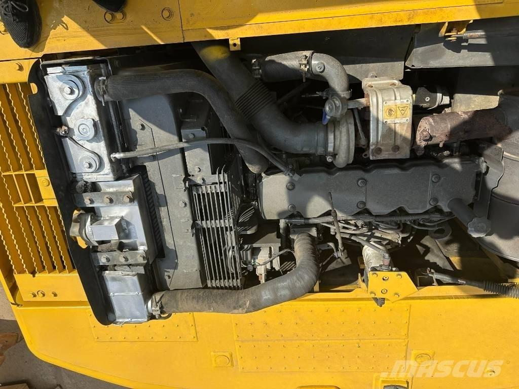 Komatsu PC220-8 Midigravere 7 - 12t