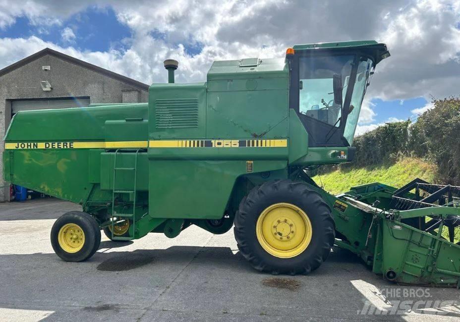 John Deere 1055 Skurtreskere