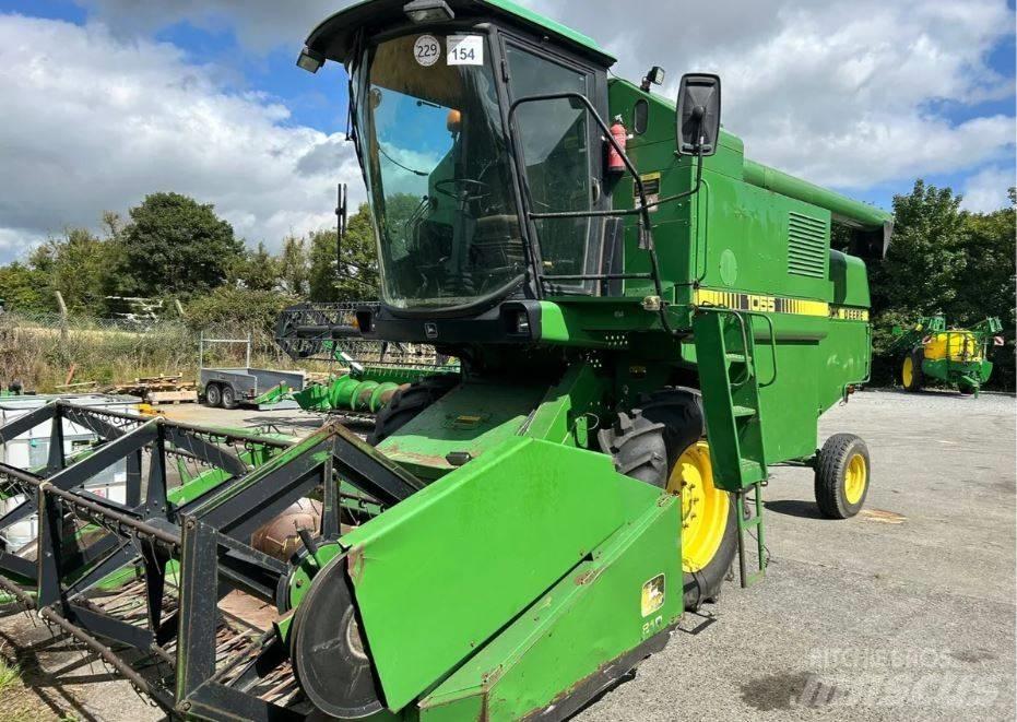 John Deere 1055 Skurtreskere
