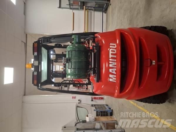 Manitou MI25G Terrenggående gaffeltruck