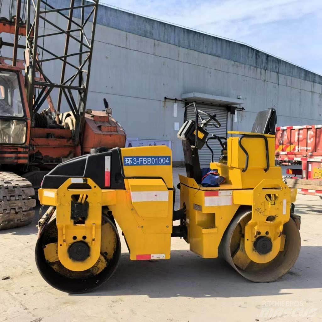 Dynapac CC 142 Tandem Valser