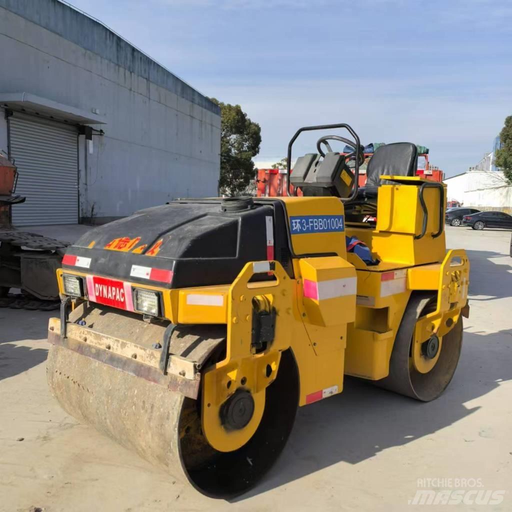 Dynapac CC 142 Tandem Valser