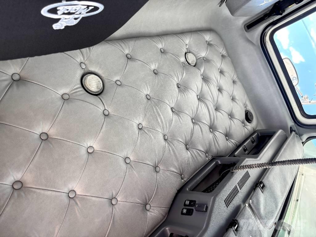 Mack CHU 613 Trekkvogner