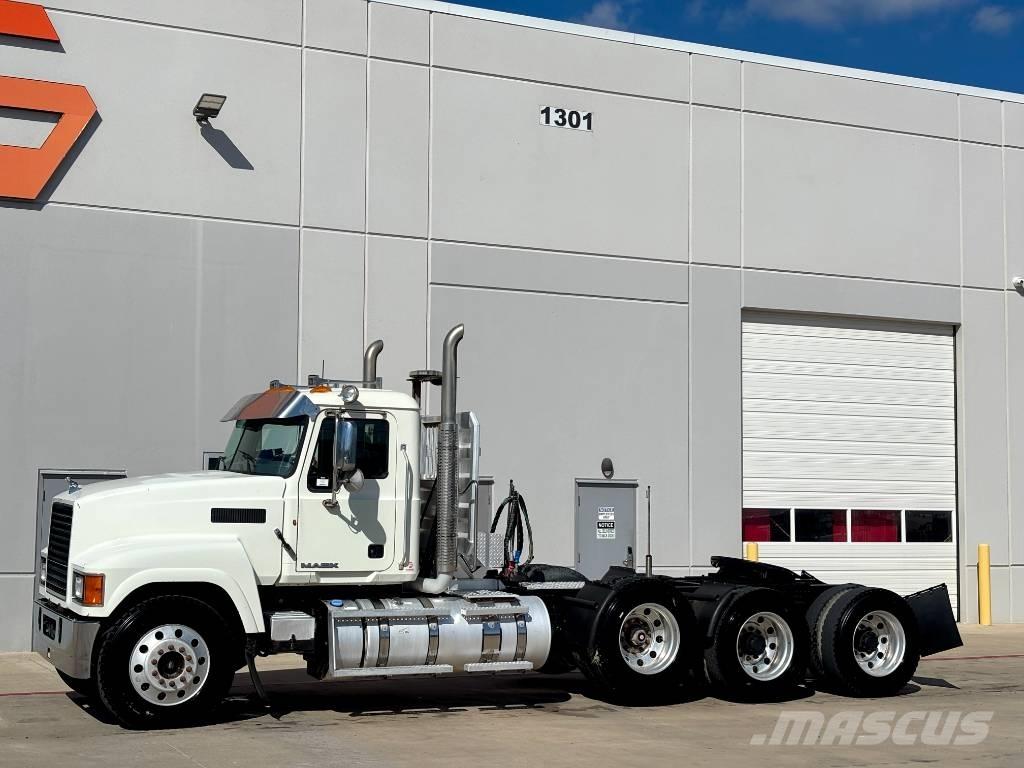 Mack CHU 613 Trekkvogner