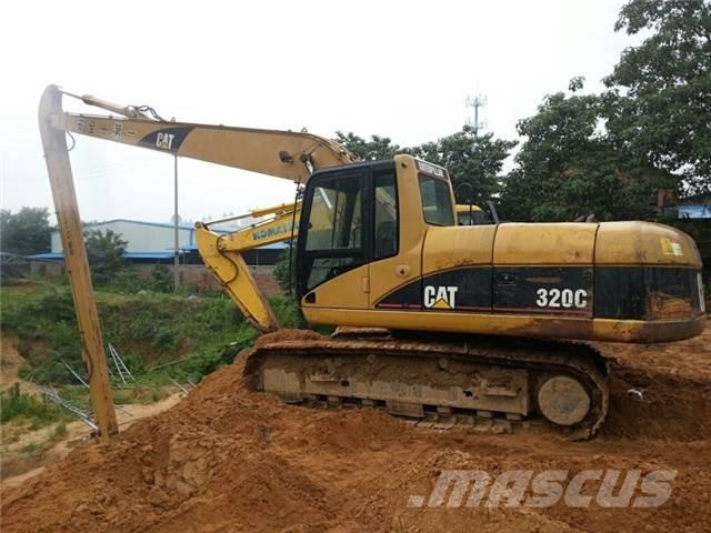 CAT 320 C Gravemaskiner med lang bom