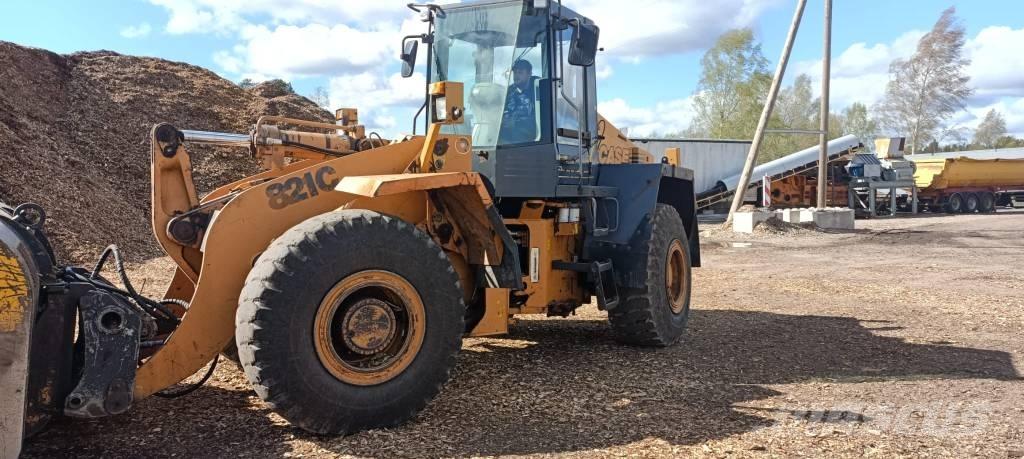 CASE 821 C Hjullastere