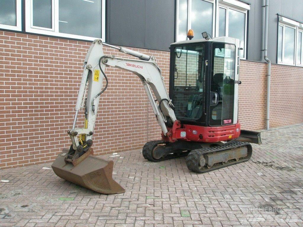Takeuchi TB23R Minigravere <7t