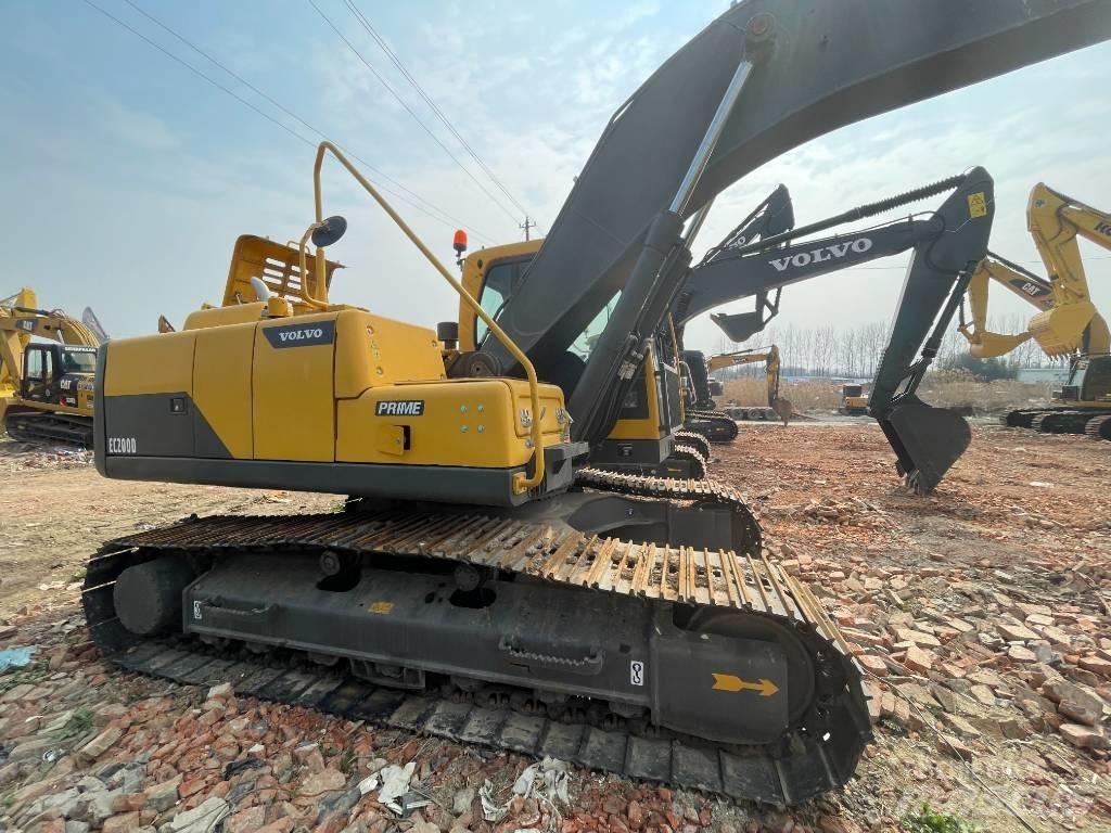 Volvo EC 200 Beltegraver