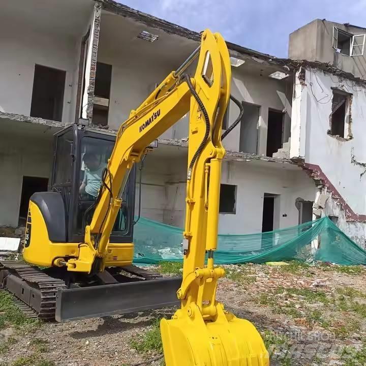 Komatsu PC35MR Beltegraver