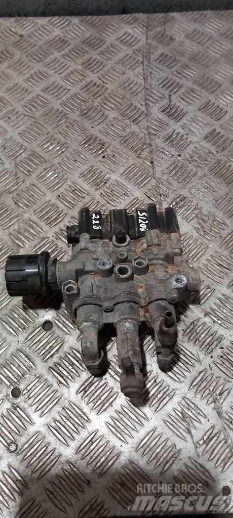 Scania 94 D.   1499799 Bremser