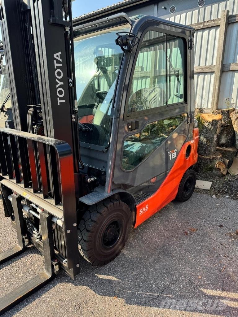 Toyota Tonero 18 Diesel Trucker