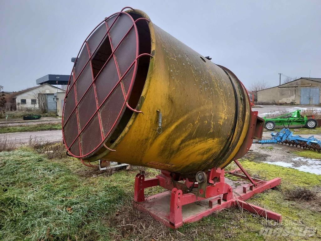 TEAGLE TOMAHAWK 505M Rundballerivere, -kuttere og -utpakkere