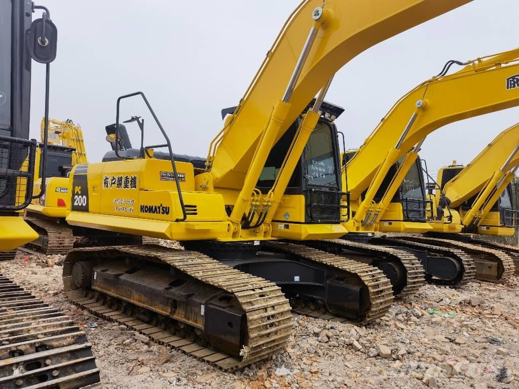Komatsu PC 200-8 Beltegraver