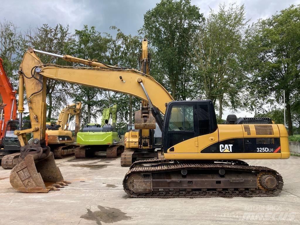 CAT 325 D Beltegraver