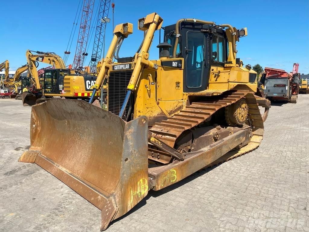 CAT D6T XW NVT Dozere Beltegående