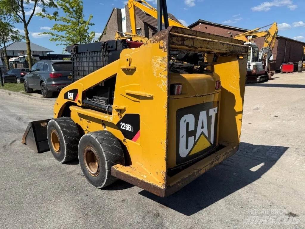 CAT 226B3 Turbo Kompaktlastere