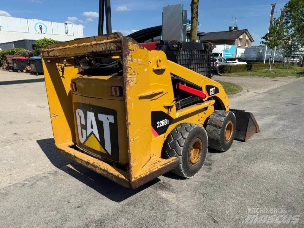 CAT 226B3 Turbo Kompaktlastere