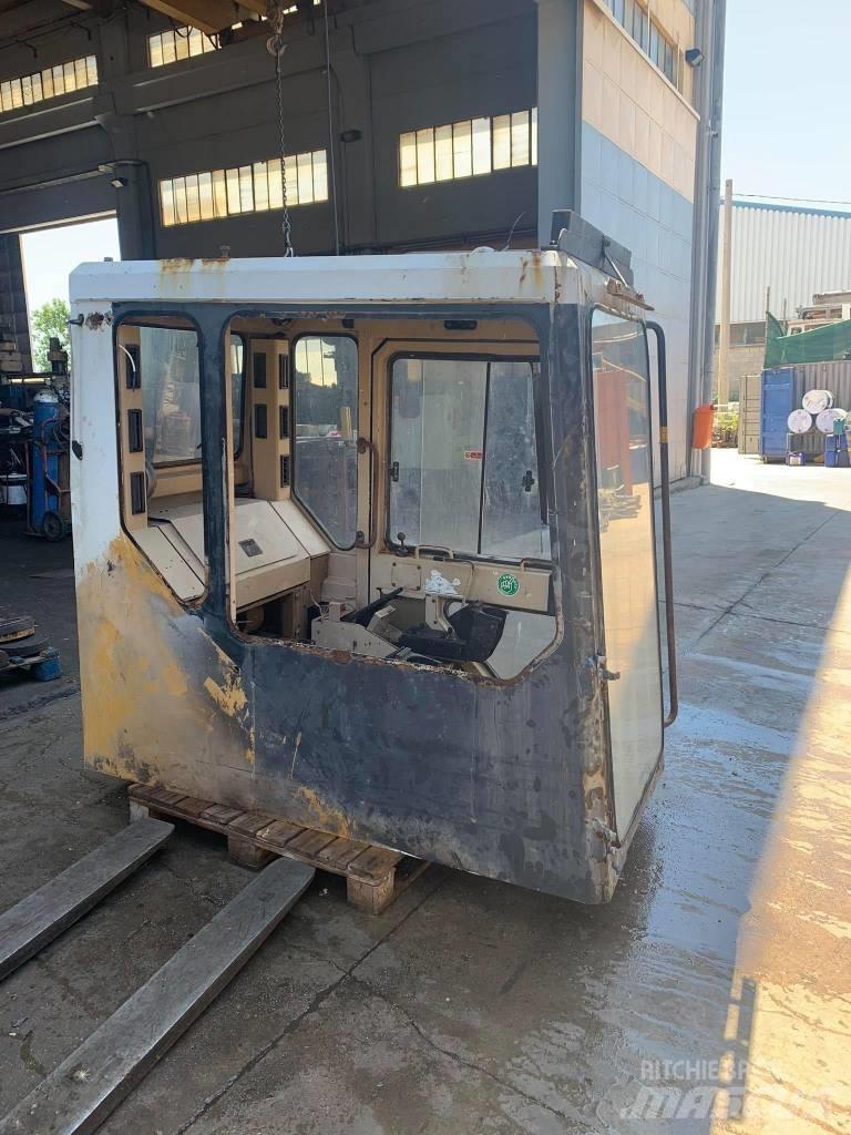 CAT 375 Førerhus og Interiør