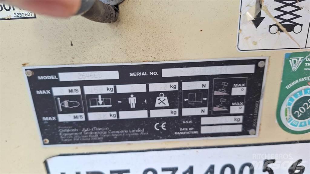 JLG 2646ES Sakselifter