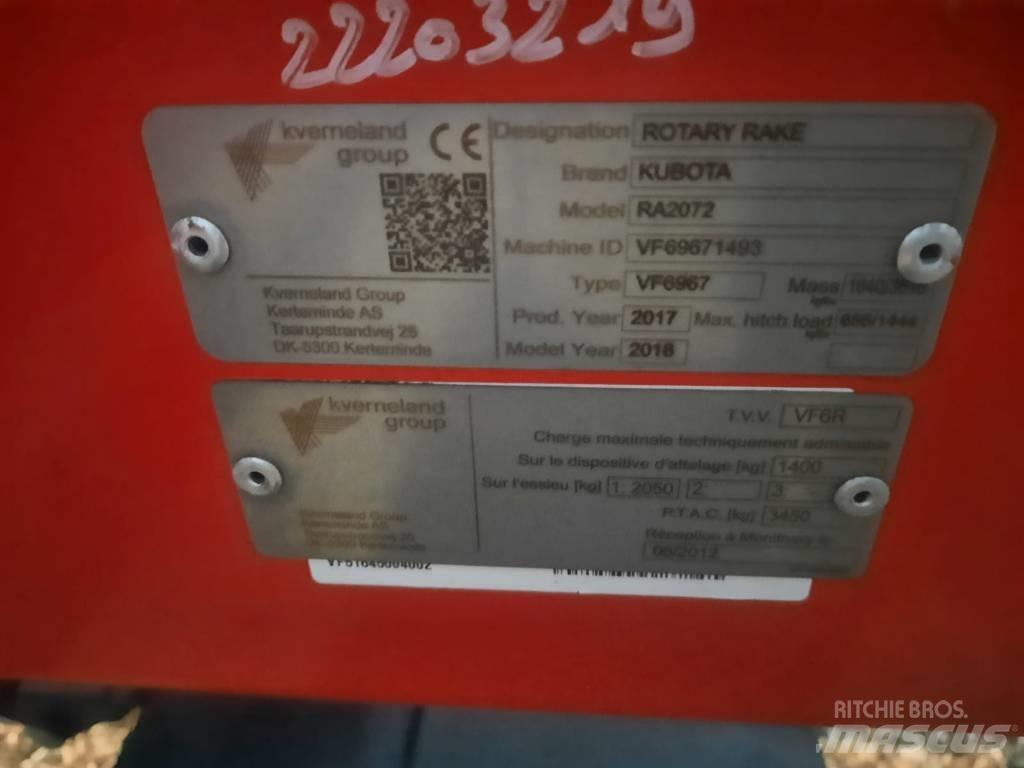Kubota RA2072 Raker og høyvendere