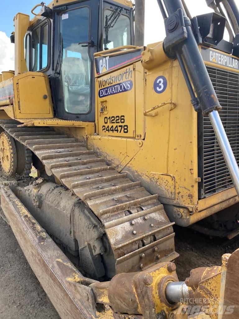 CAT D 6 R XL III Dozere Beltegående