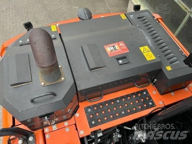 Hitachi ZX 140 W-6 Hjulgravere