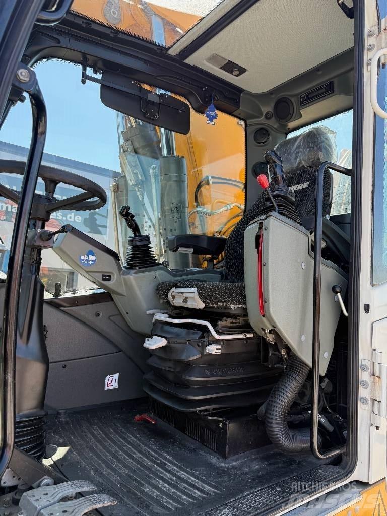 Liebherr LH 24 M Gravemaskiner for avfallshåndtering