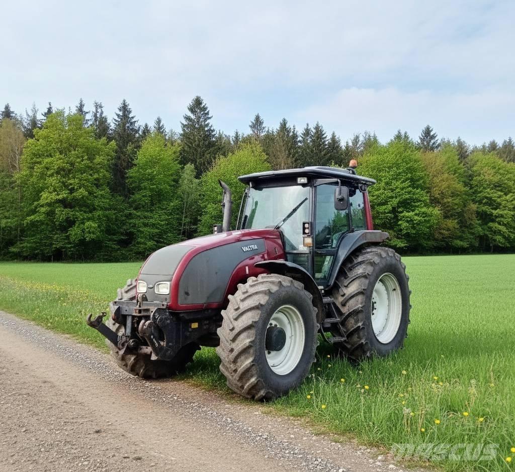 Valtra T 170 Traktorer