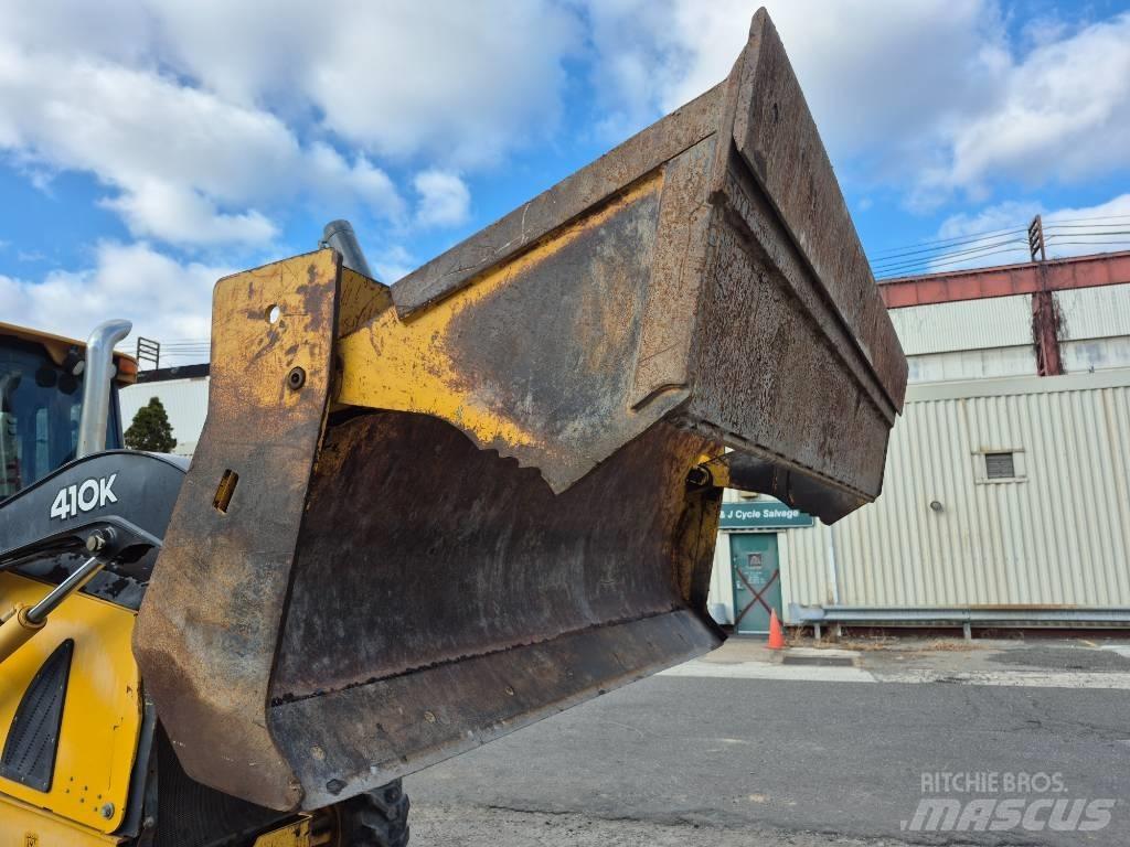 John Deere 410 K Traktorgravere