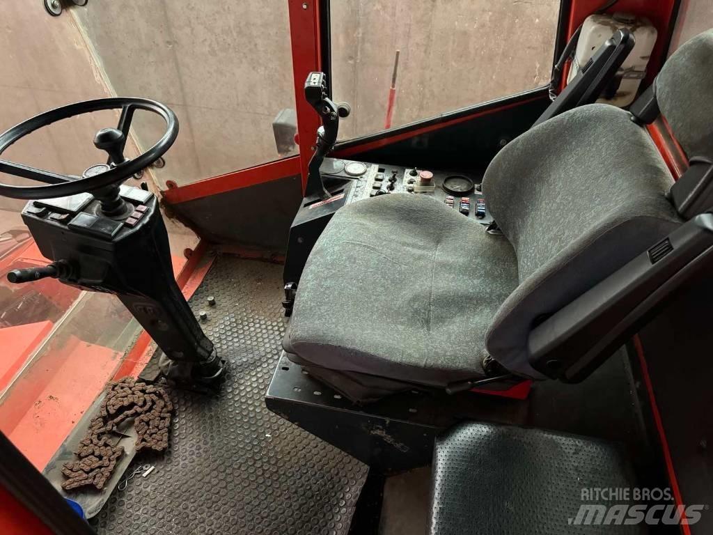 Bourgoin JL 410 A Skurtreskere