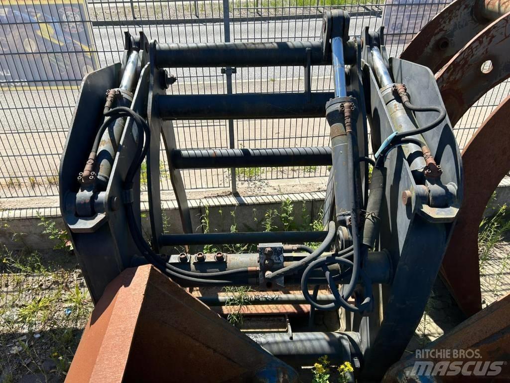Volvo BM Holzgreifer Gravemaskiner for avfallshåndtering