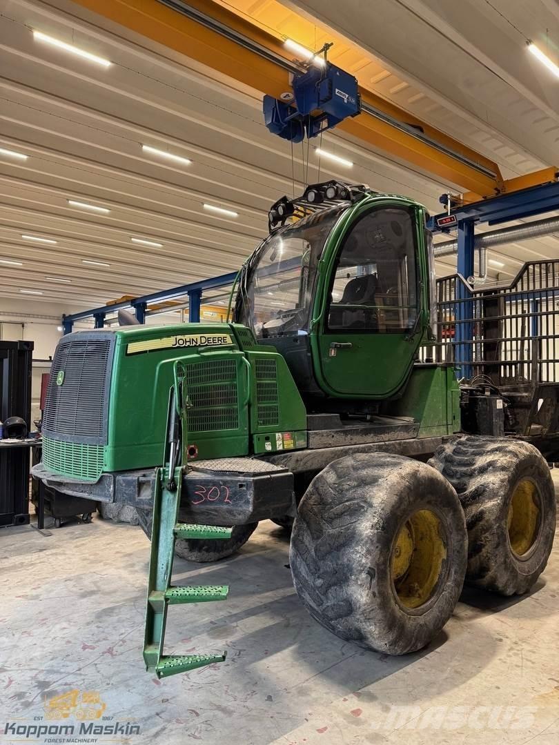 John Deere 1210E Lassbærere