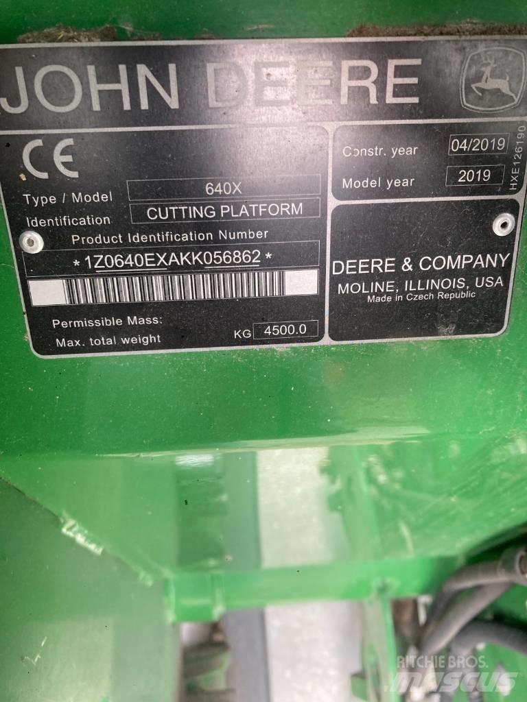 John Deere 640 X Skurtreskere