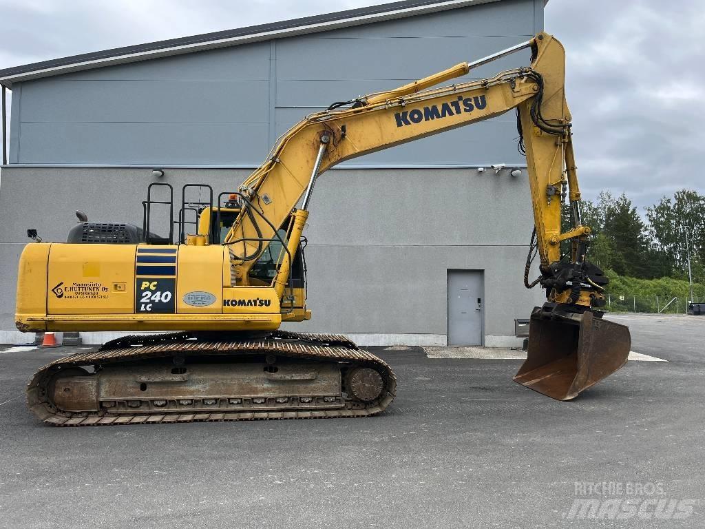 Komatsu PC 240 LC-10 Beltegraver
