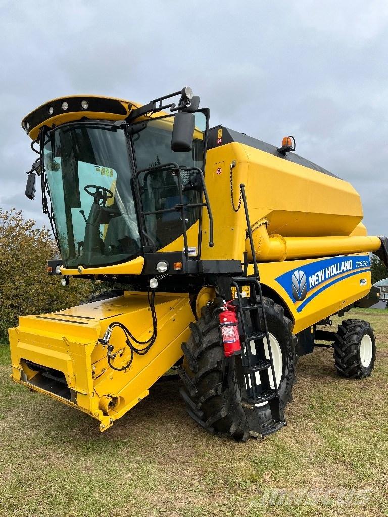 New Holland TC 5.70 Skurtreskere