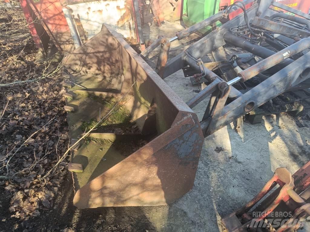 Mailleux TN750A Frontlastere og graveredskap