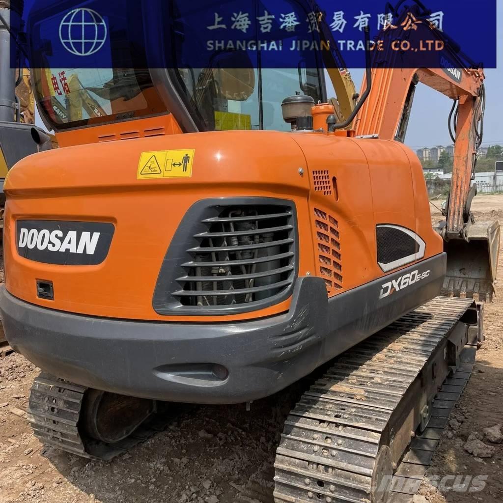 Doosan DX 60 Beltegraver