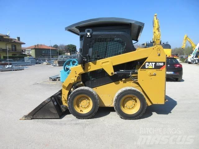 CAT 226 D Kompaktlastere