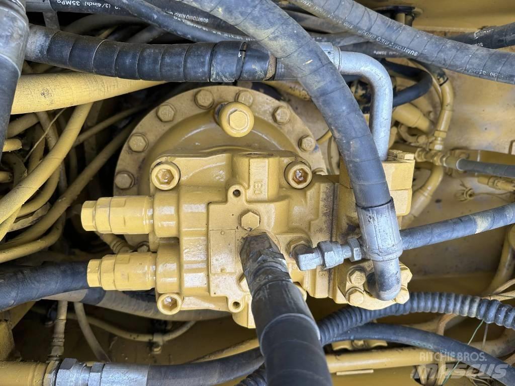 CAT 320D Beltegraver